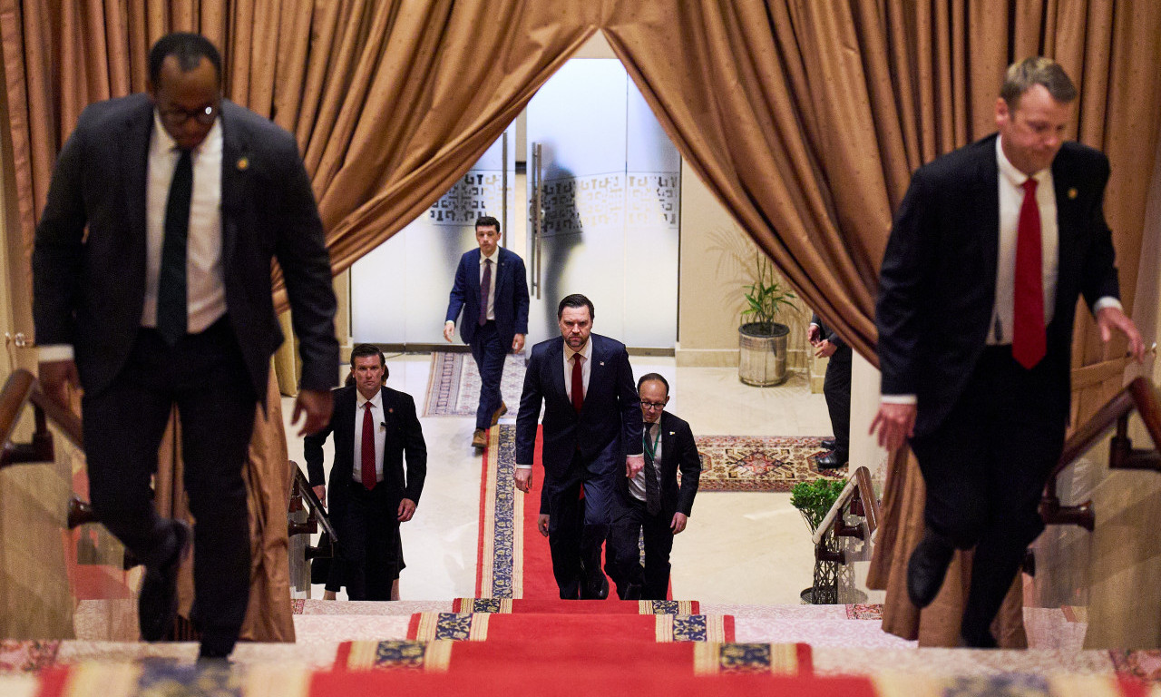 NASTAVLJENI PREGOVORI IRANA I SAD U ISLAMABADU! Ormuski moreuz glavna prepreka