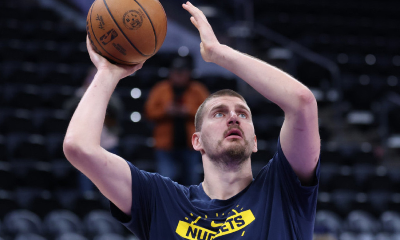 NEMA MU RAVNOG Jokiću uručena nagrada NBA lige