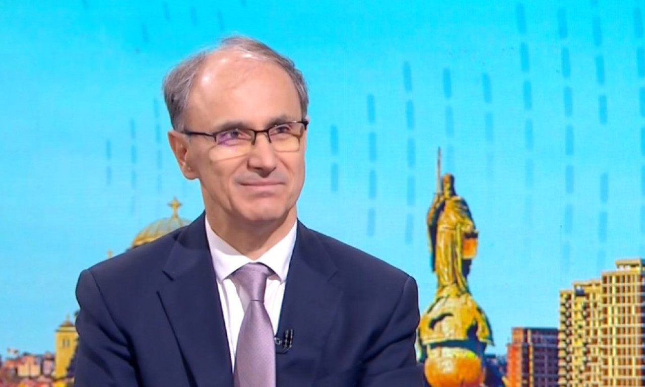 GODINU DANA RADA VLADE: Premijer Đuro Macut  - Srbiji nedostaje konsenzus