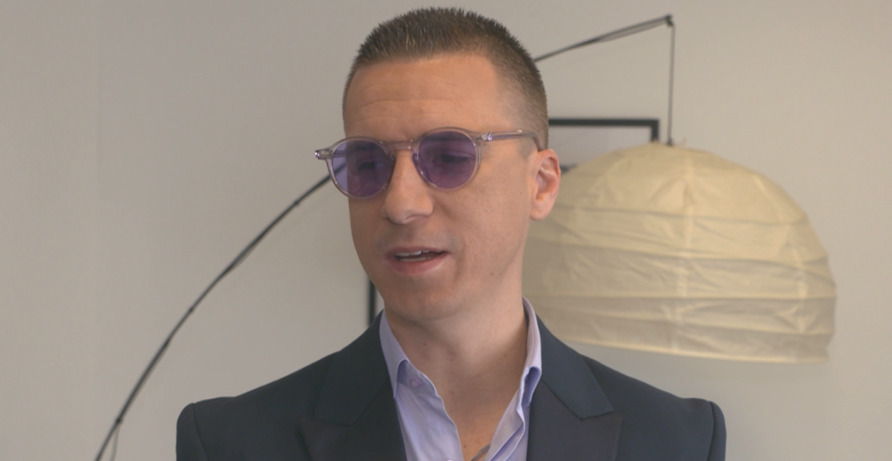 "DOBIO SAM SAVETE OD VOJE NEDELJKOVIĆA" Milan Mitrović o voditeljskoj ulozi u "Zvezdama Granda" (VIDEO)