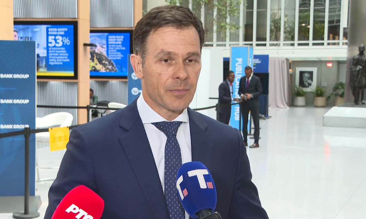 SINIŠA MALI: Nadam se najboljim vestima do kraja dana za produžetak operativne licence NIS-u