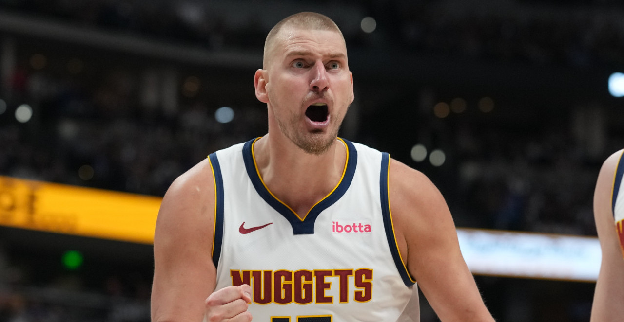 NBA PAPRENO UDARILA SRBINA PO DŽEBU! Teška kazna stigla Jokića zbog incidenta na meču