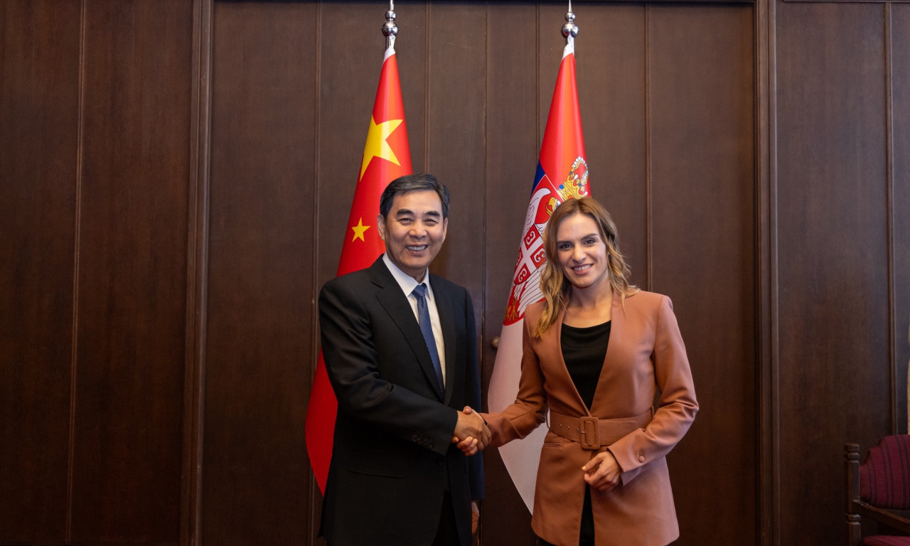 ČELIČNO PRIJATELJSTVO: Đurđević Stamenkovski sa delegacijom Kine (FOTO)