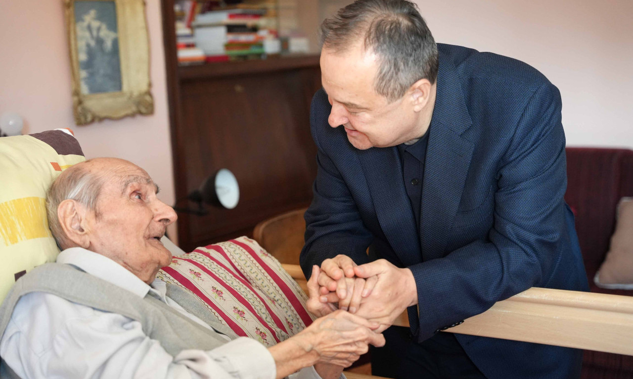 OVAJ ČOVEK JE UČESTVOVAO U DRUGOM SVETSKOM RATU: Ivica Dačić u poseti veteranu i ratnom heroju