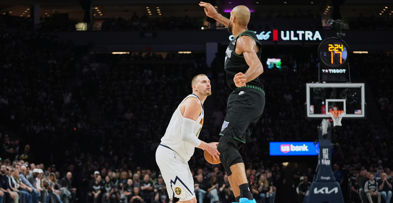 JOKIĆEV DABL-DABL NIJE BIO DOVOLJAN Košarkaši Minesote poveli protiv Denvera