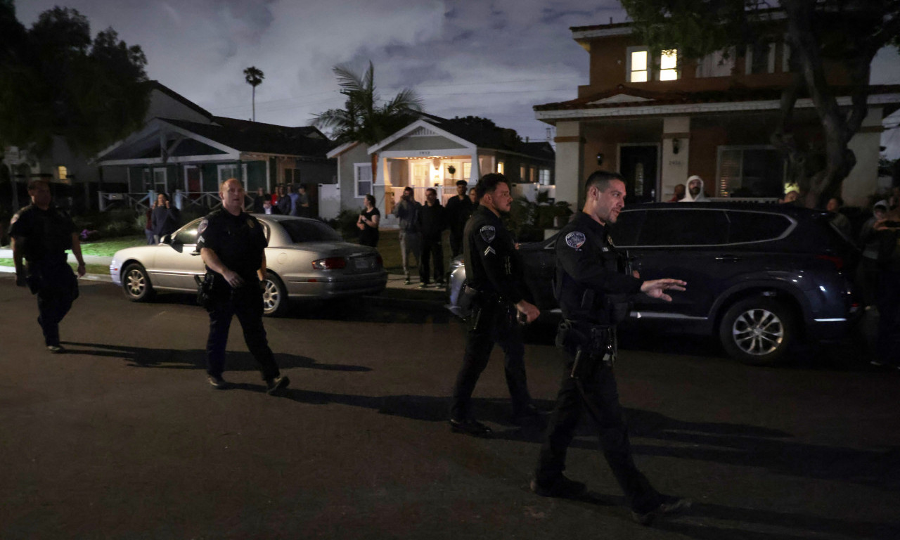 OVO SU PRVE REČI NAPADAČA NA TRAMPA U "HILTONU"! Bio naoružan do zuba: Sačmarica, pištolj, noževi... (FOTO)