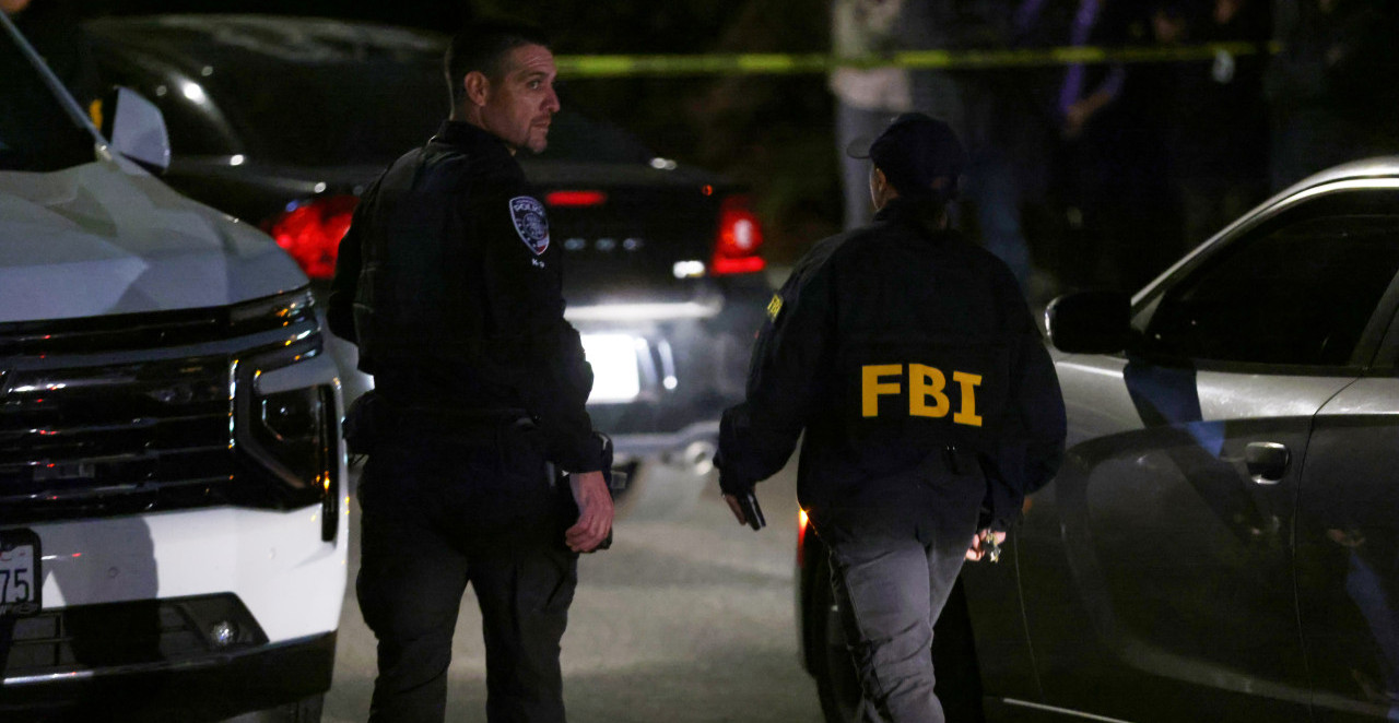 POZNATO U KAKVOM JE STANJU AGENT RANJEN U PUCNJAVI! Hitno se oglasio Tramp