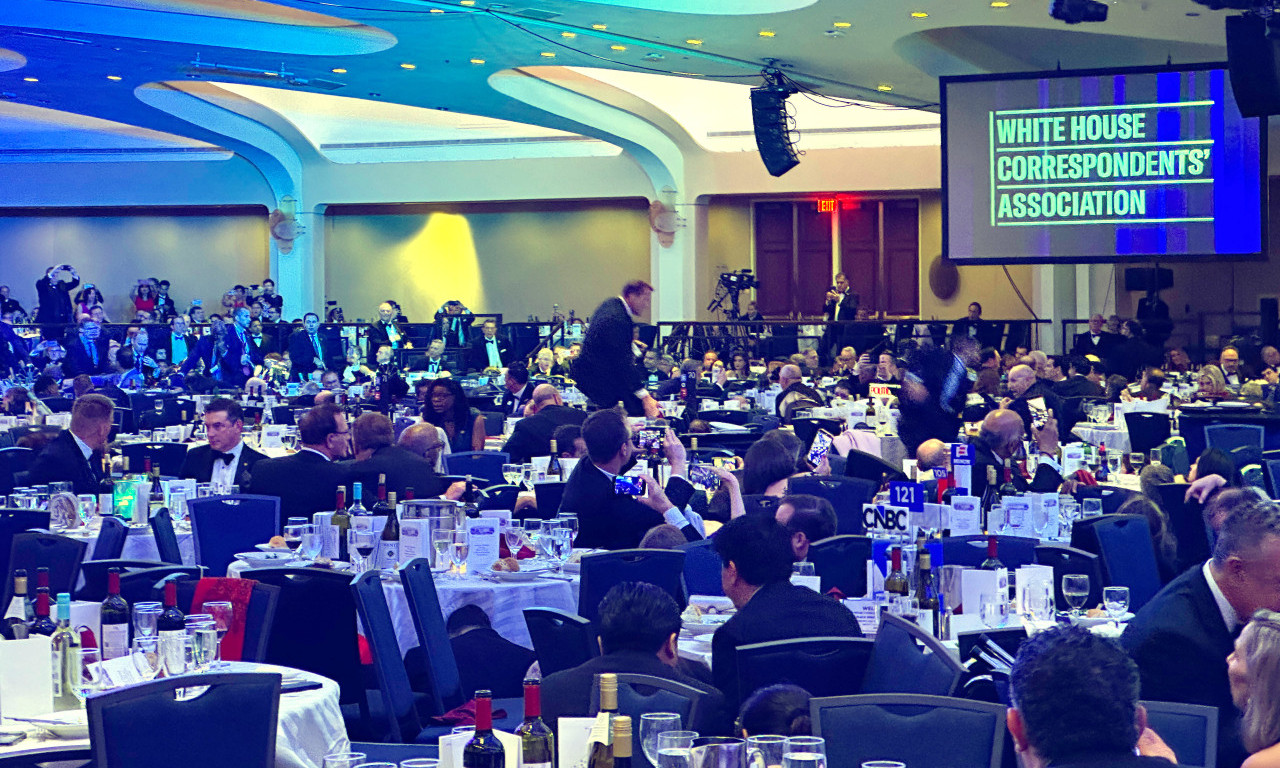 TRAMP KIPTI OD BESA U INTERVJUU NAKON PUCNJAVE: "To je bolesna osoba - nisam pedofil i silovatelj!"