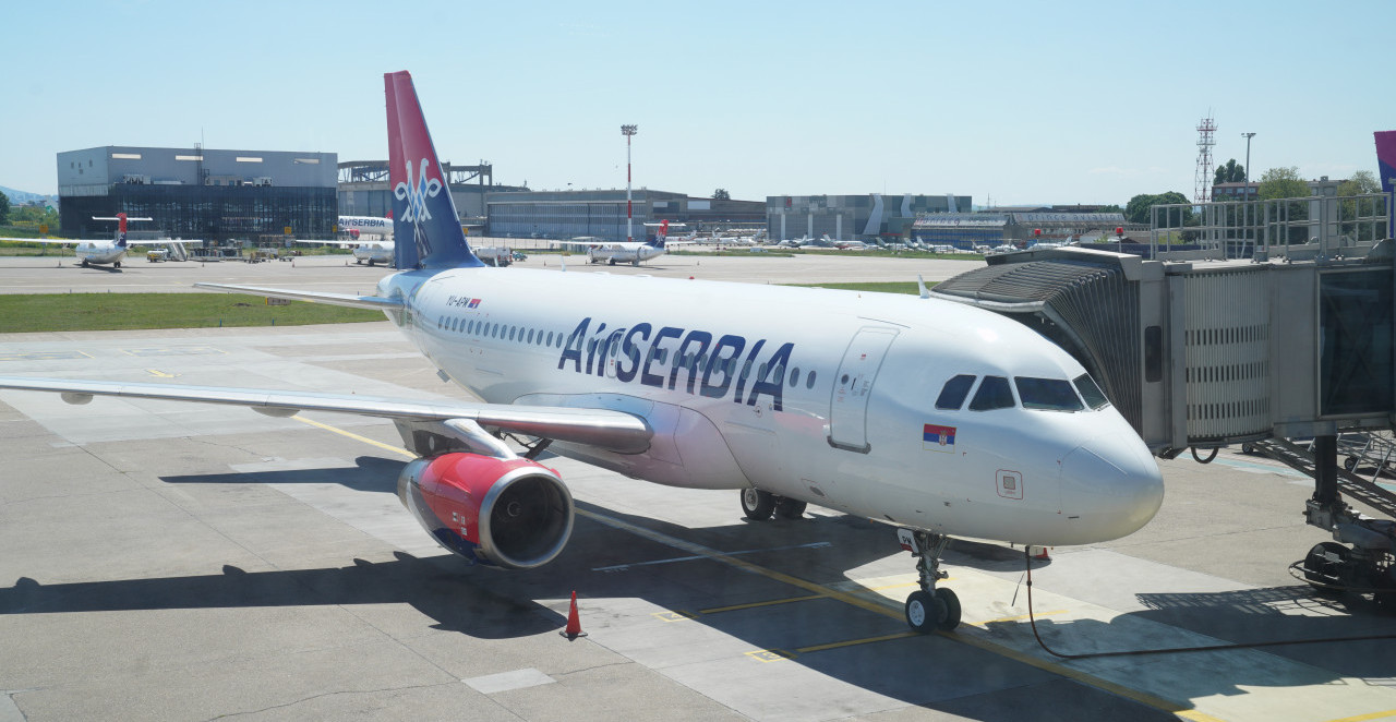 AVION ER SRBIJE OŠTEĆEN NA AERODROMU U BEOGRADU Neće leteti tri meseca - moguće izmene reda letenja