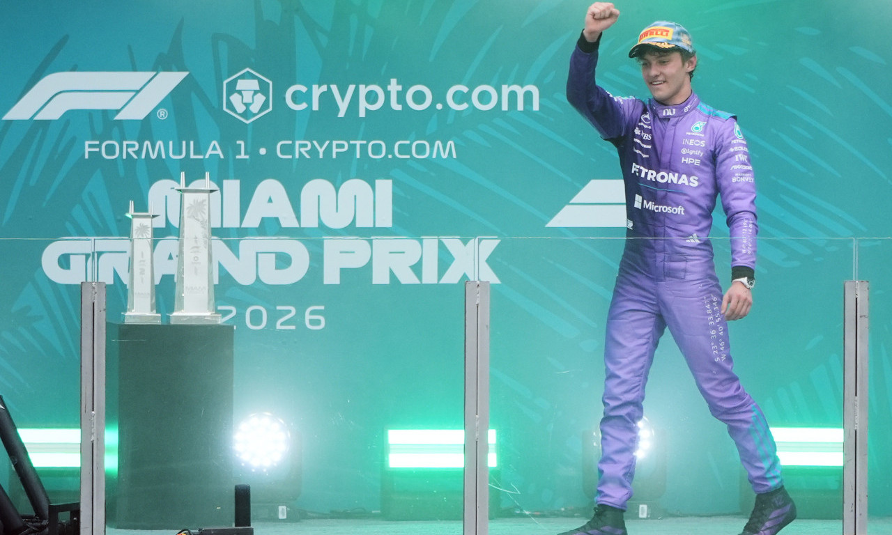 ITALIJAN NASTAVIO DOMINACIJU: Kimi Antoneli pobednik trke za Veliku nagradu Majamija u Formuli 1 (FOTO)