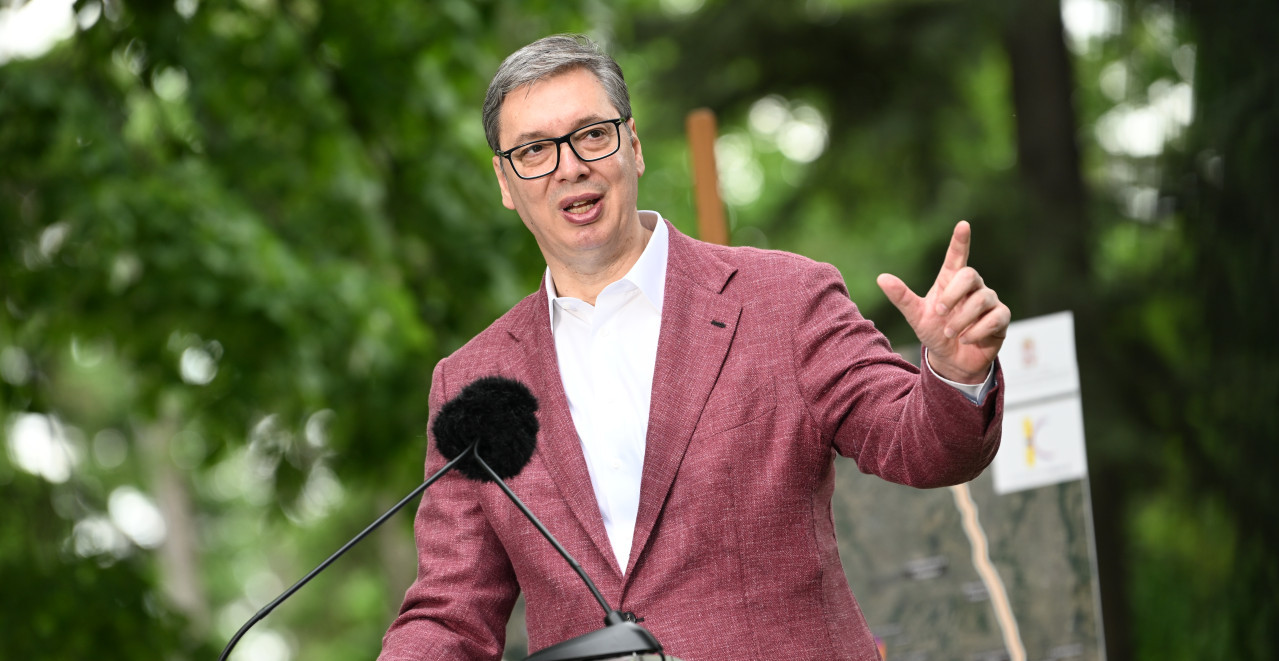 DA LI NEKO UCENJUJE SRBIJU U PREGOVORIMA SA MOL-om? Vučić: Neće nas gaziti - verujem u kompromis!