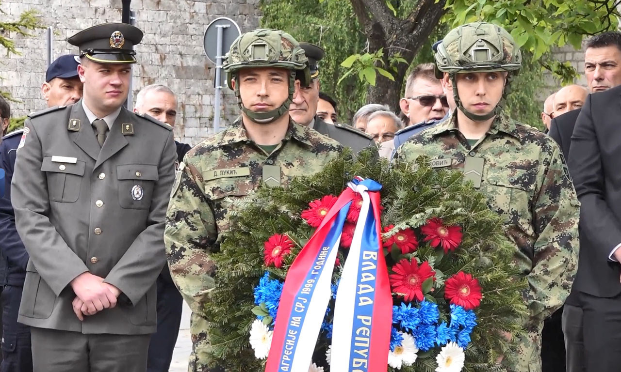 UBILI TRUDNICU I JOŠ 15 NIŠLIJA! Obeleženo 27 godina od bombardovanja centra Niša (VIDEO)