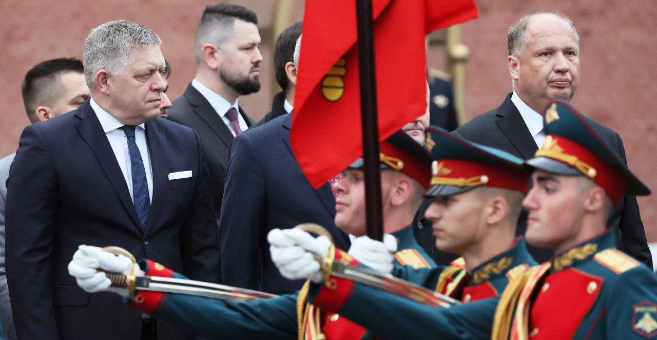 ROBERT FICO UPOZORAVA: U Evropskoj uniji se iskrivljuje istorija