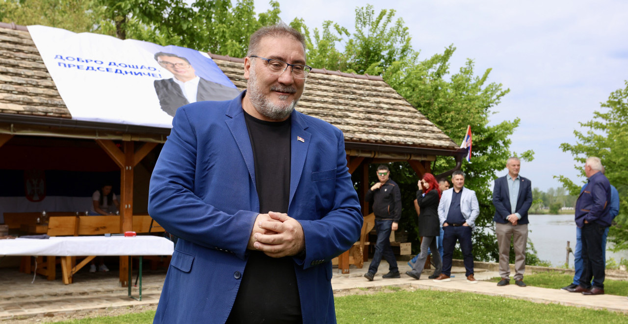 VUČIĆ U SREMU U Batrovcima obilazi porodicu Bulatović