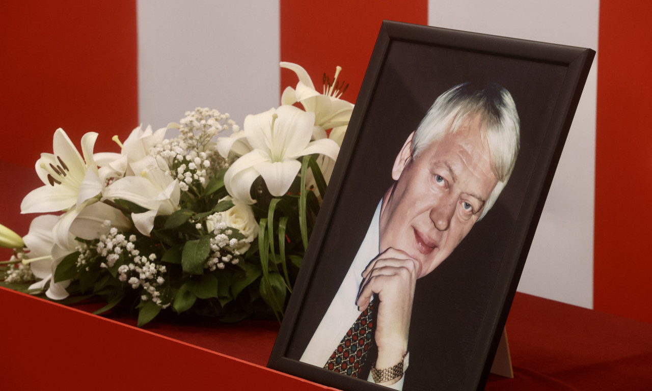 KOMEMORACIJA VLADIMIRA CVETKOVIĆA Oproštaj porodice i prijatelja dirljiv, ovo su njihove reči...
