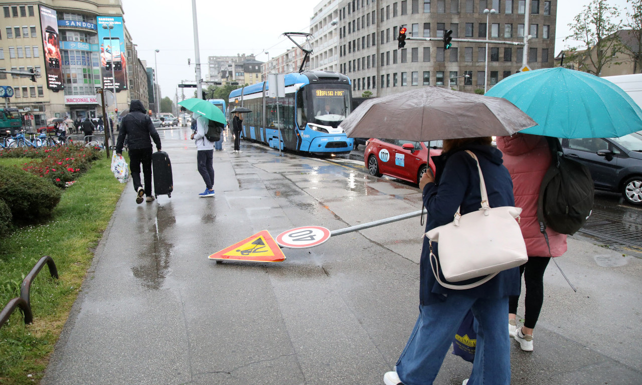 NEVIĐENE SCENE U ZAGREBU: Oluja nosi sve pred sobom, a na samo par kilometara pao sneg, građani u panici