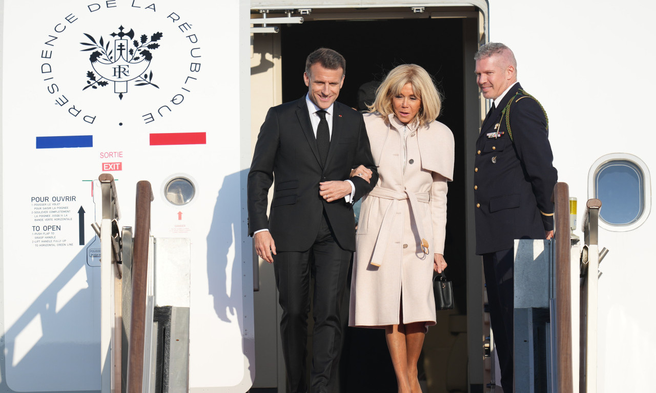 REŠENA MISTERIJA! Konačno otkriveno zbog čega je Brižit Makron ošamarila supruga Emanuela (FOTO)