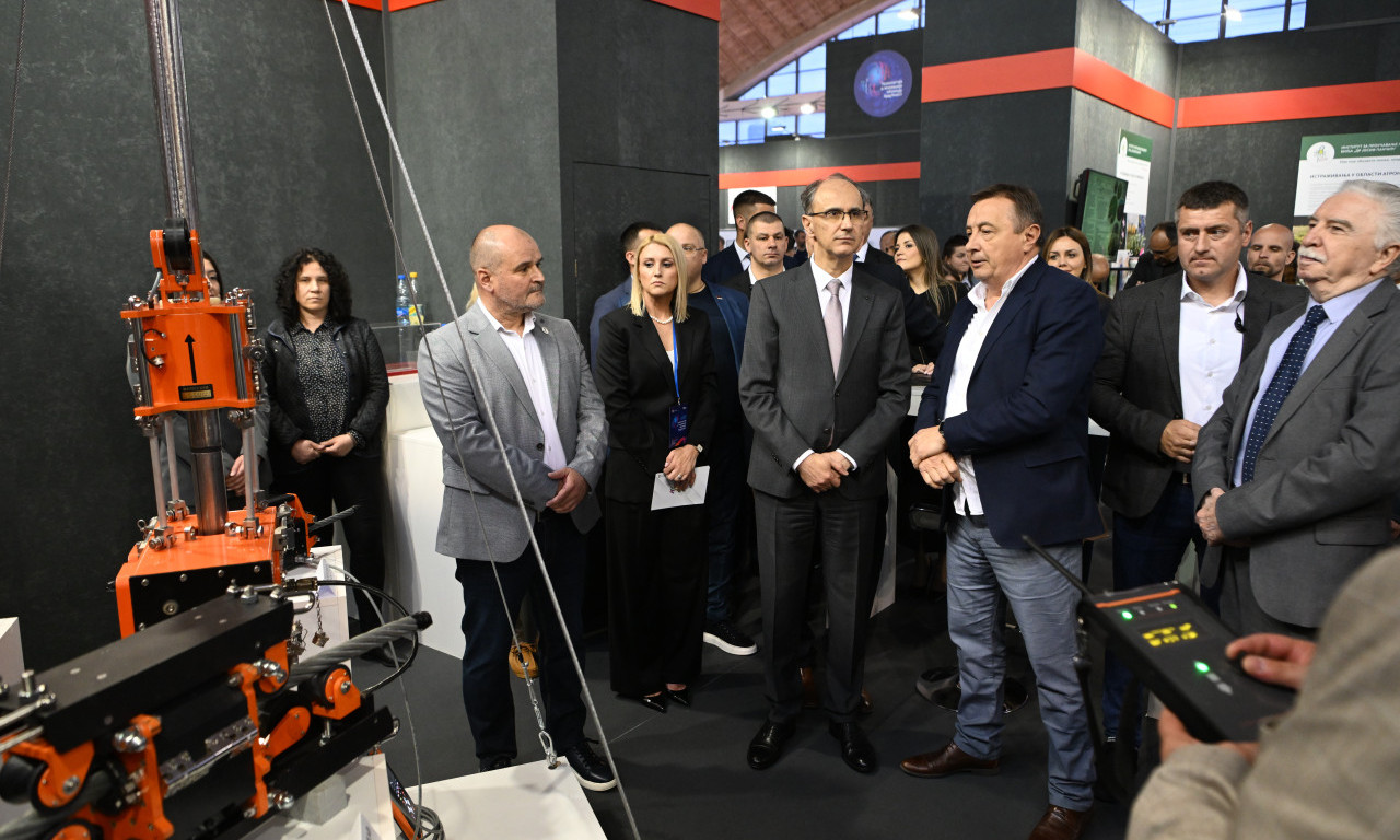 OTVOREN SAJAM TEHNIKE U BEOGRADU Premijer Macut: Važno da se predstave i potencijali Ekspa 2027 (FOTO/VIDEO)