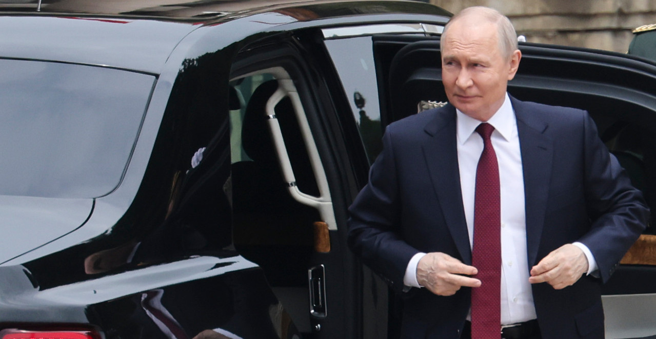TRAMP POVUKAO POTEZ KOJI JE ZATEKAO SVET! Sankcije protiv Rusije stavljene na čekanje, Moskva govori o istorijskom trenutku
