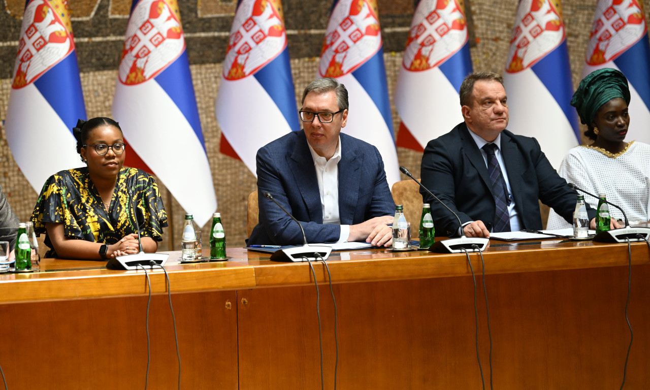 VUČIĆ SA STUDENTIMA IZ AFRIKE I AZIJE: "Vi ste most prijateljstva" (VIDEO)