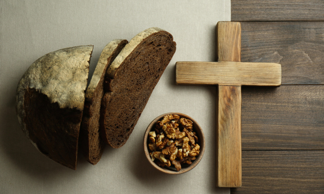 VERNICI, PRIPREMITE SE Petrovski post počinje 8. juna i traje više od mesec dana