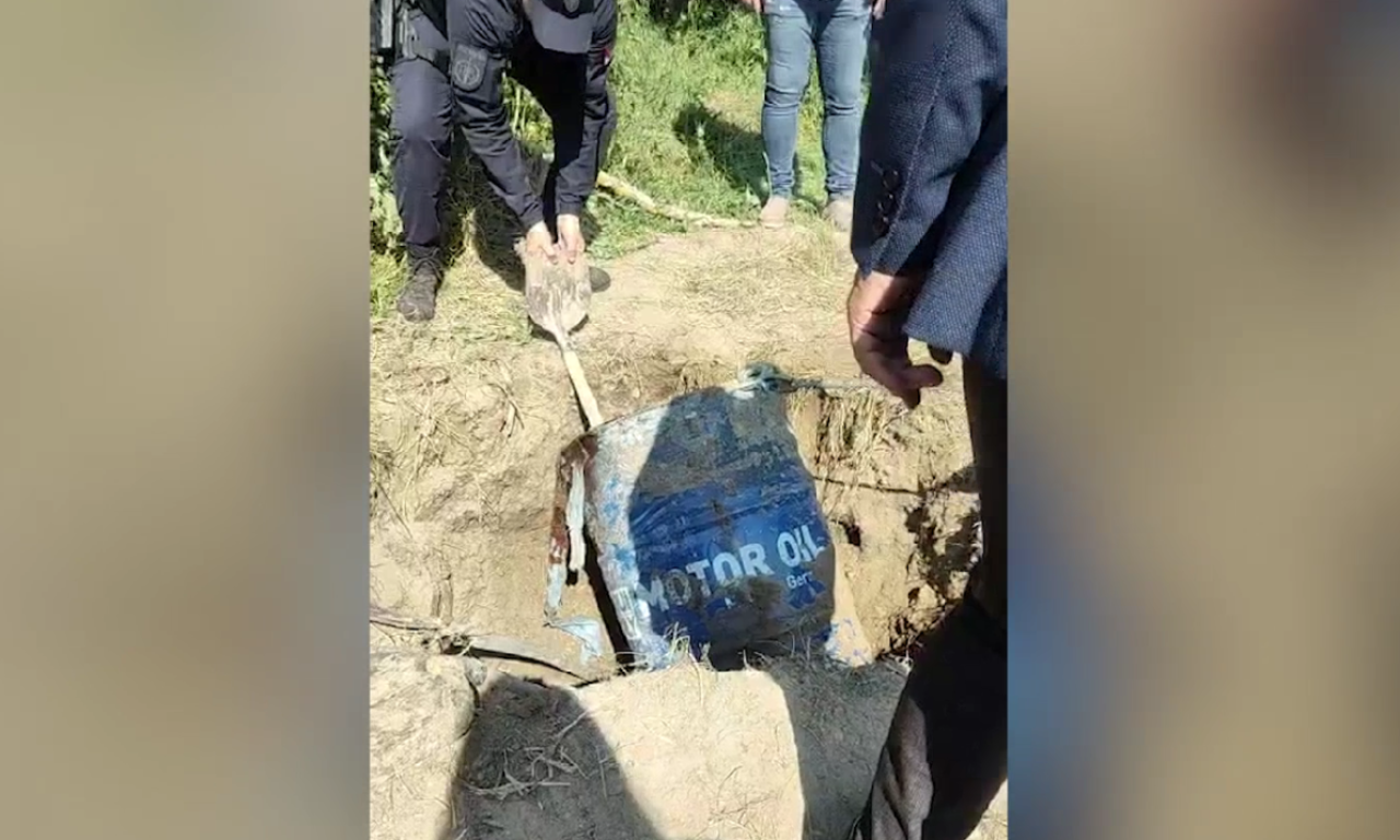 EKSKLUZIVNI SNIMAK! Sumnja se da je u ovom buretu pronađeno telo Aleksandra Nešovića (VIDEO)