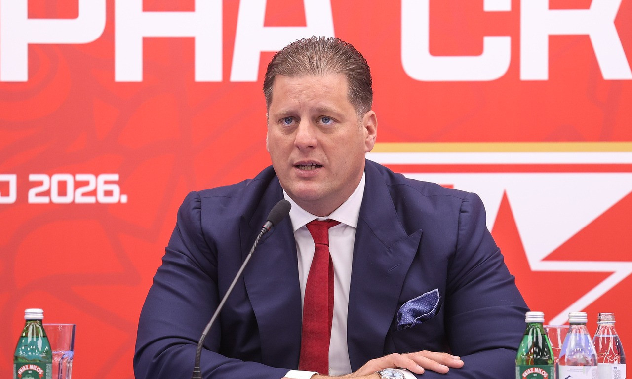 PORUKA KOJA JE ODJEKNULA! Zvezda prolazi kroz velike izazove, evo šta je Vujko poručio armiji navijača