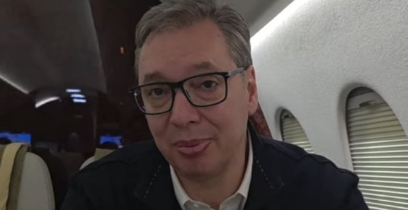 VUČIĆ SE HITNO OGLASIO NAKON VEČERAŠNJEG NASILJA: "Još jednom ih pozivam na dijalog" (VIDEO)