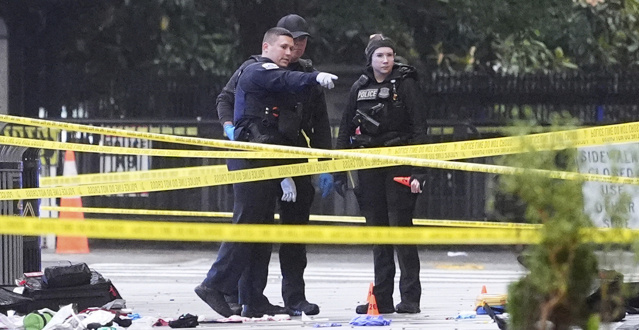 TRAGEDIJA U KALIFORNIJI: Srušio se helikopter koji je gasio požar, poginula dva pilota