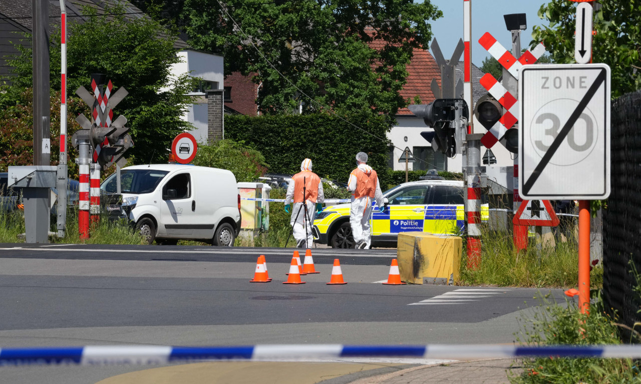 ČETVORO STRADALO, MEĐU NJIMA DECA! Sudar voza i školskog autobusa u Belgiji