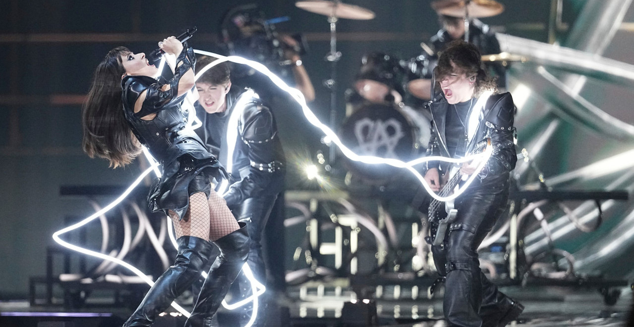 PREDSTAVNICA RUMUNIJE NA EVROVIZIJI DOLAZI U BEOGRAD! Zavela Evropu, a sada će zapevati sa bendom "Lavina"