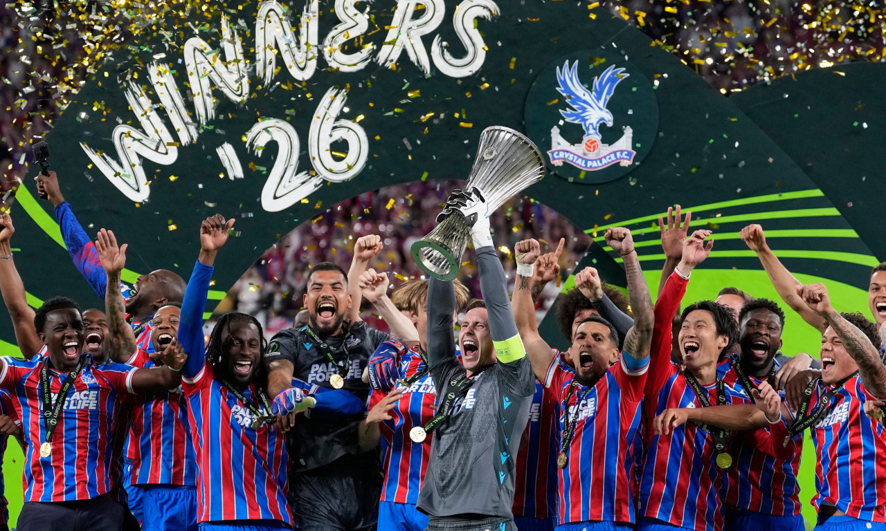 PRVI EVROPSKI TROFEJ U ISTORIJI KLUBA! Fudbaleri Kristal Palasa osvojili Ligu konferencija (FOTO)