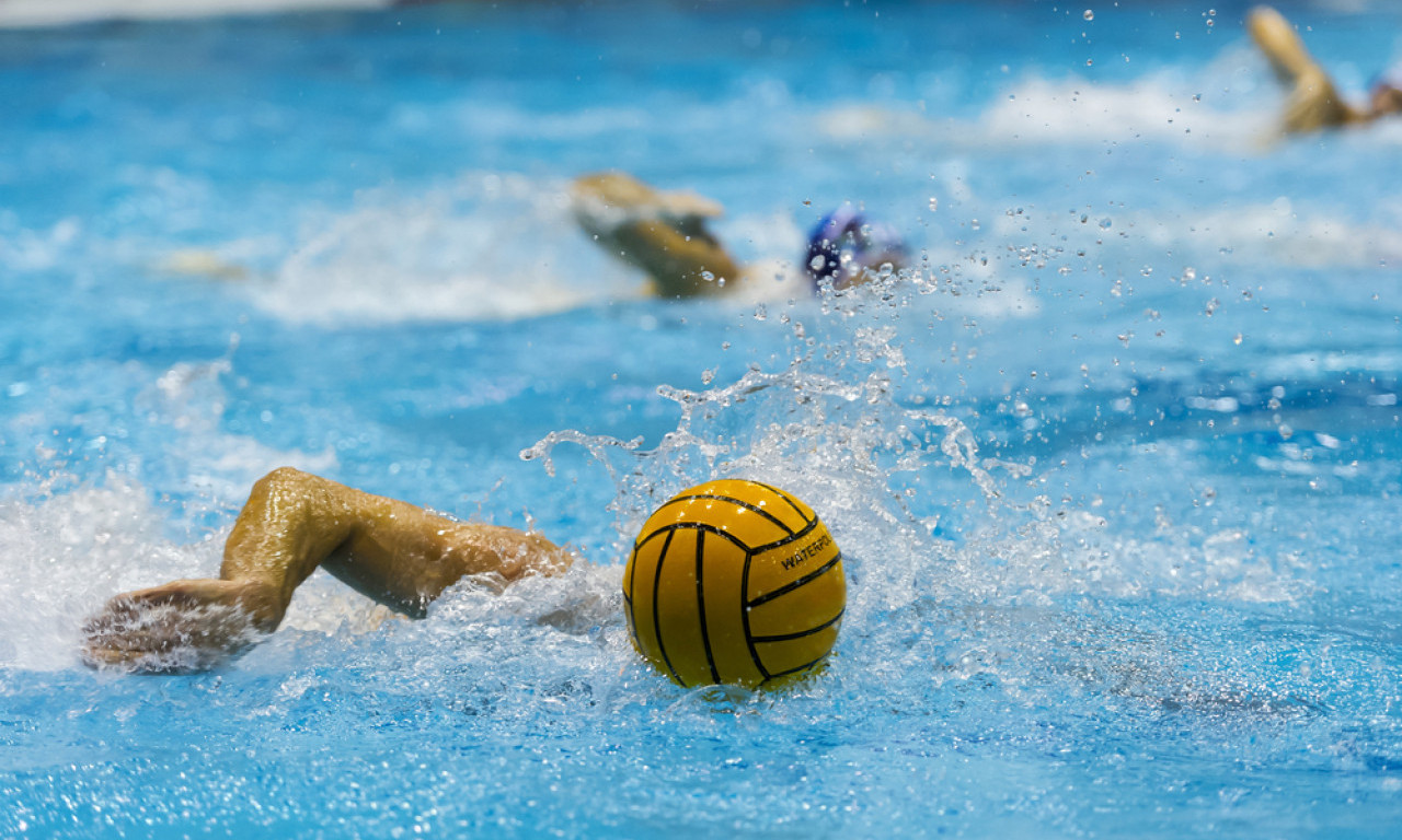 GASI SE CRVENA ZVEZDA! Trener odlučio da ode - deset meseci nije primio platu