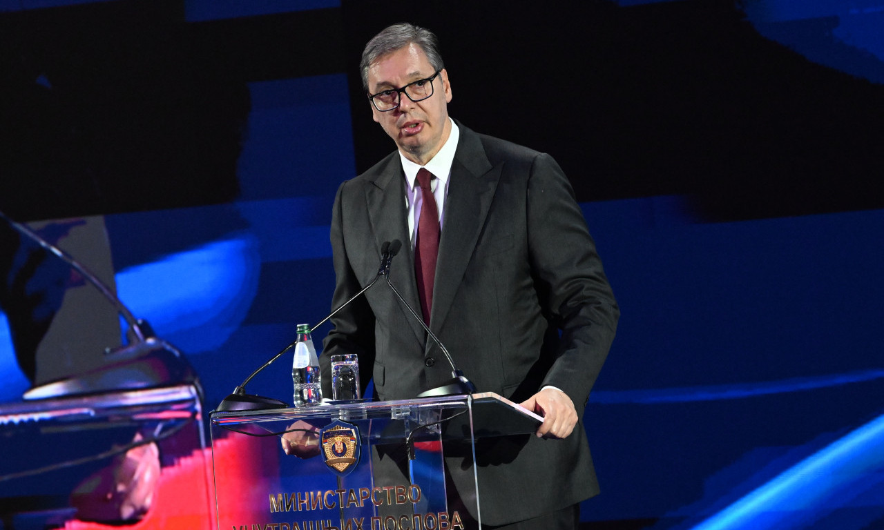 VUČIĆ SAOPŠTIO VELIKE VESTI ZA POLICAJCE: Plate značajno rastu, stiže i nova oprema!