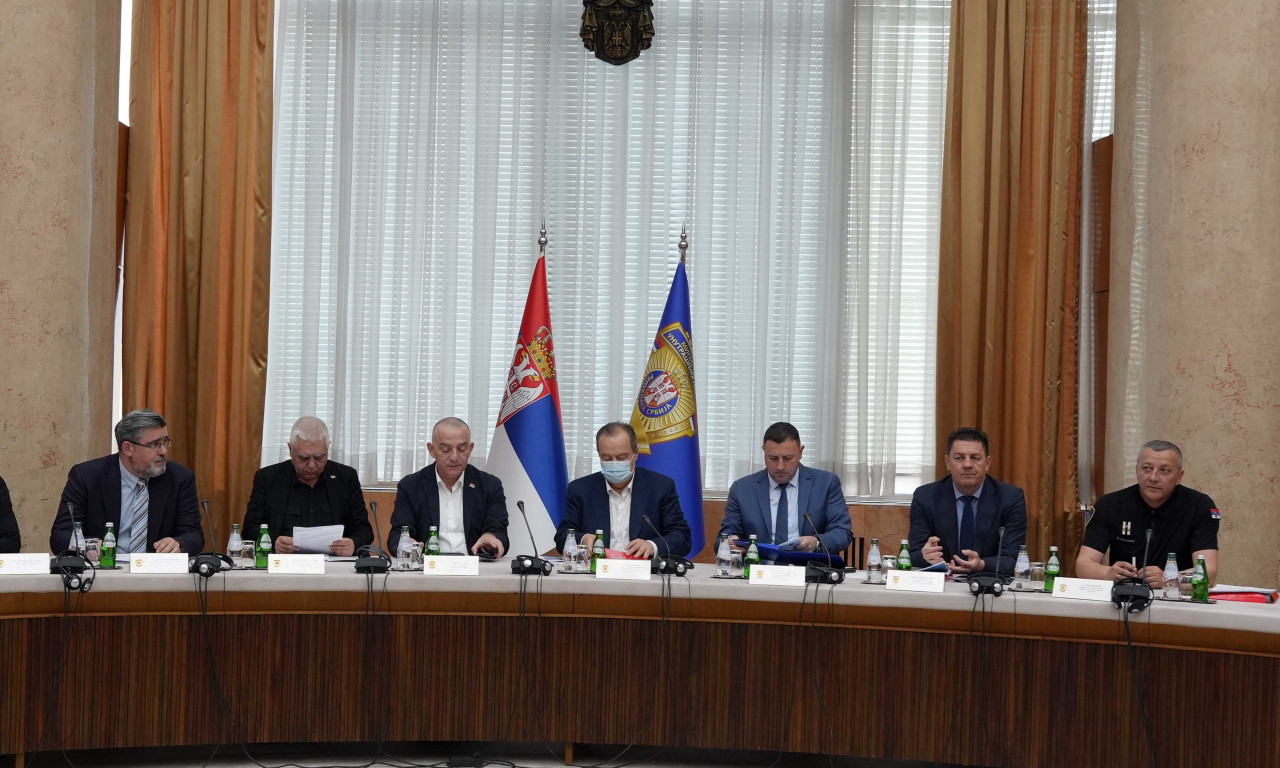 VODA IZ "RZAVA" SAMO ZA TEHNIČKU UPOTREBU: Održana sednica Republičkog štaba za vanredne situacije (FOTO)