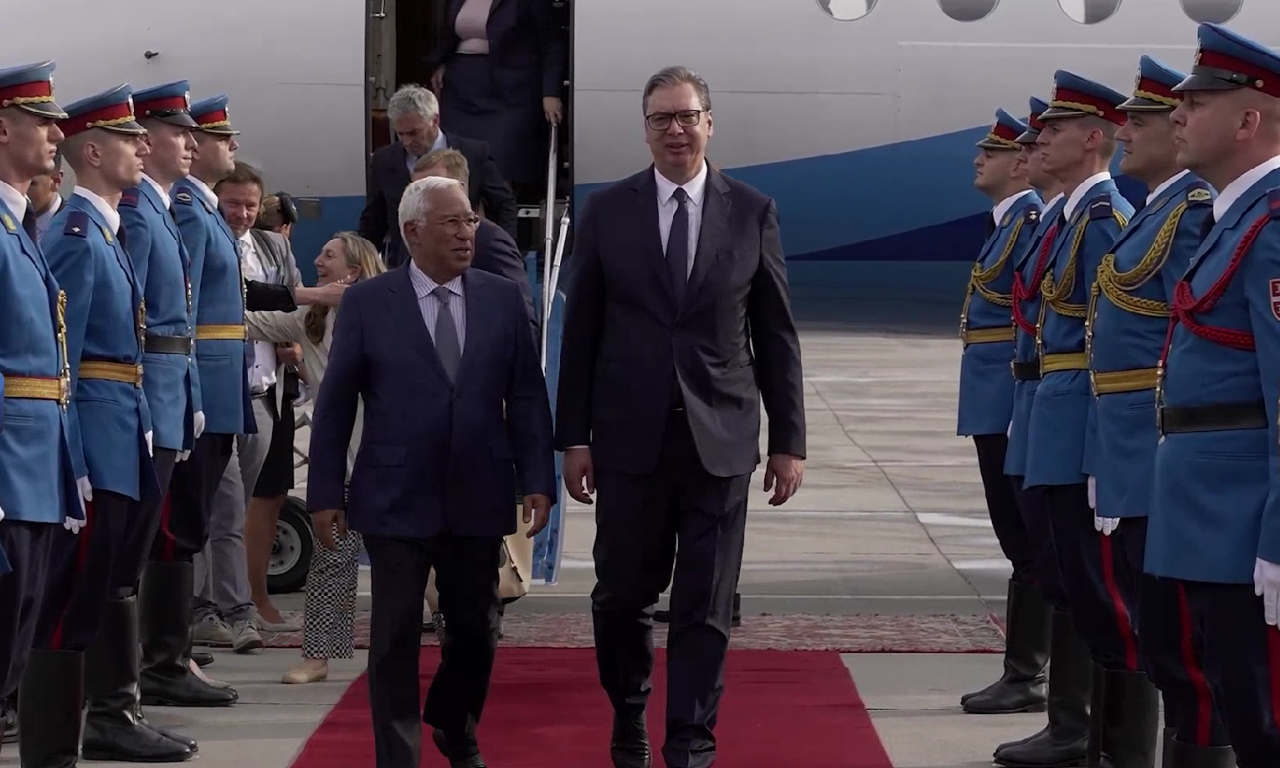 SLEDI VAŽAN SASTANAK: Vučić dočekao Antonija Koštu na aerodromu "Nikola Tesla" (VIDEO)