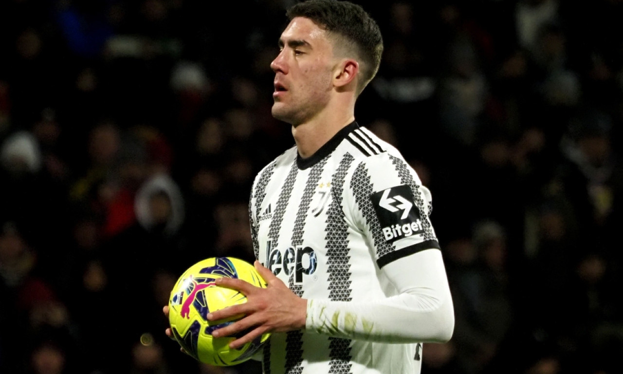 KONAČNO DONEO ODLUKU: Dušan Vlahović potpisao! Evo gde nastavlja karijeru!