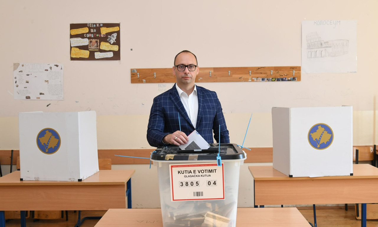 IGOR SIMIĆ SAOPŠTIO REZULTATE IZBORA NA KiM: Srpska lista u srpskim sredinama osvojila svih 10 mandata, ponovo nam kradu jedan mandat