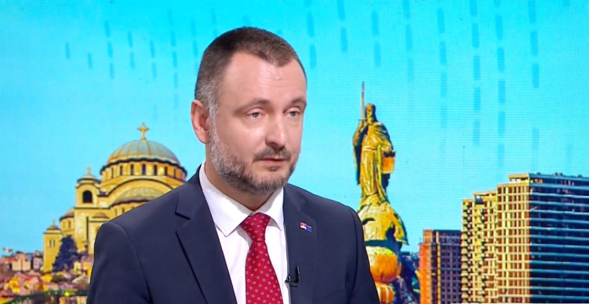 ŠTA JE "MAKRON-MERC" PLAN I DA LI BI OLAKŠAO OTVARANJE KLASTERA? Apostolović za K1 o ključnim koracima za Srbiju ka EU