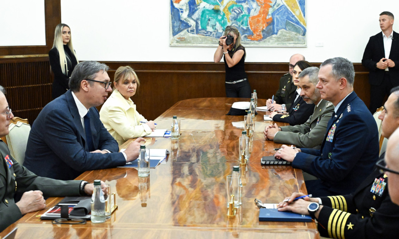 VUČIĆ SA KOMANDANTOM GRINKEVIČEM: Dijalog je jedini put ka očuvanju stabilnosti u regionu (FOTO)