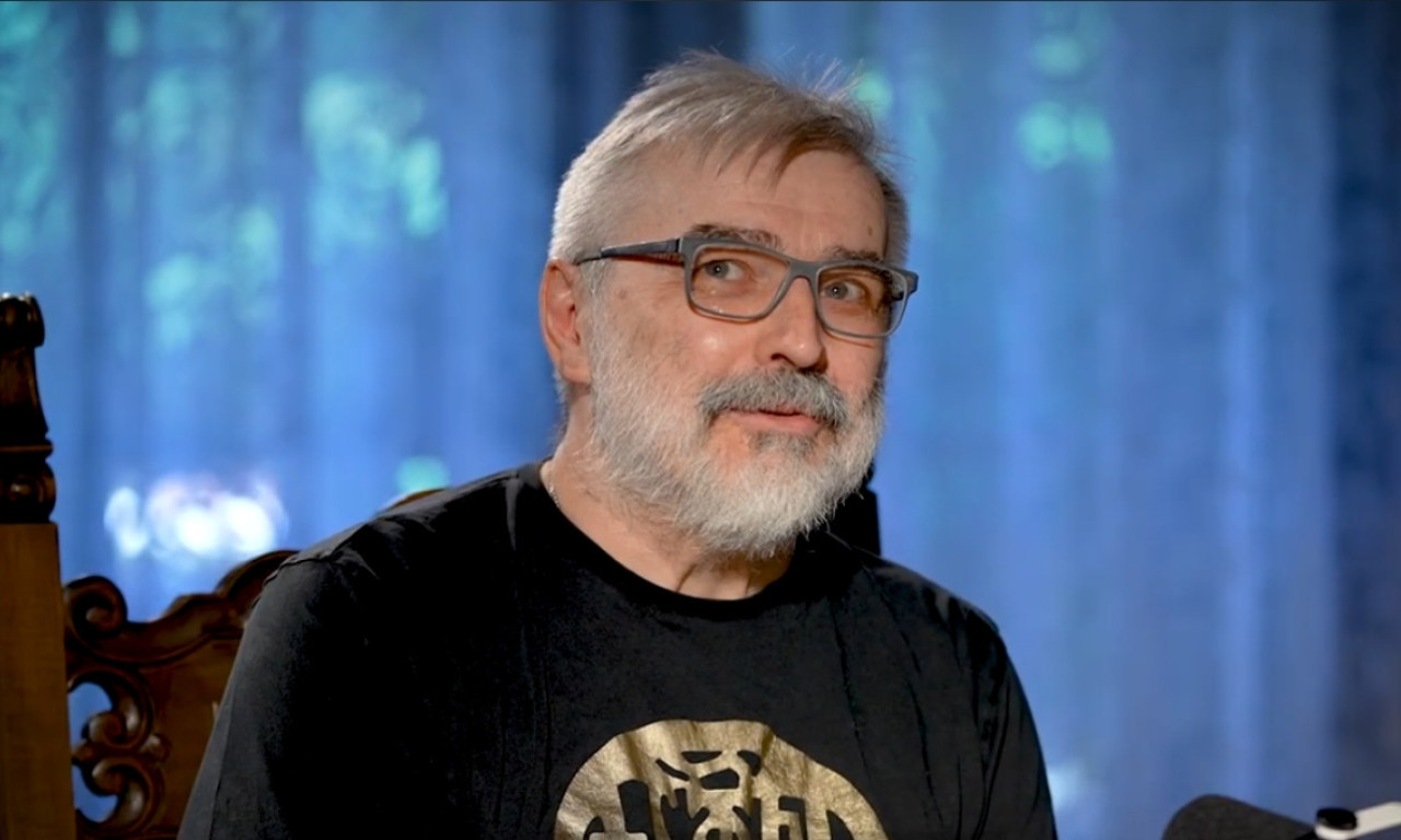 "NIŠTA NE MOŽE DA PONIZI ČOVEKA KAO SISTEMSKI STRAH" Branko Rakić o tajnama naše istorije u podkastu "Perspektive"
