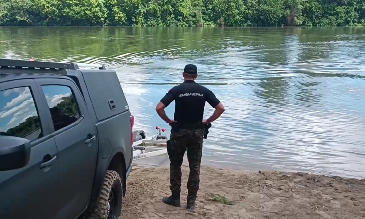 TRAGIČAN KRAJ POTRAGE NA TISI! Pronađena tela dvojice muškaraca koji su ispali iz čamca kod Sente (VIDEO)