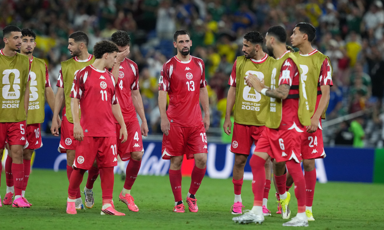SELEKTOR DOBIO OTKAZ USRED MUNDIJALA! Petarda došla glave - fudbal ovo ne pamti (FOTO)