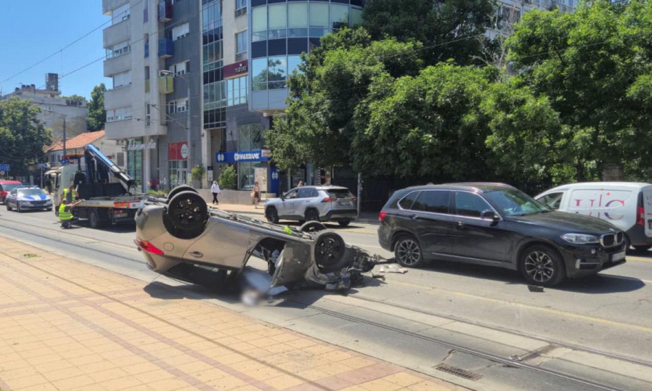 IMA MRTVIH U NESREĆI U POŽEŠKOJ Automobil se prevrnuo na krov - prizor je uznemirujuć (FOTO+VIDEO)