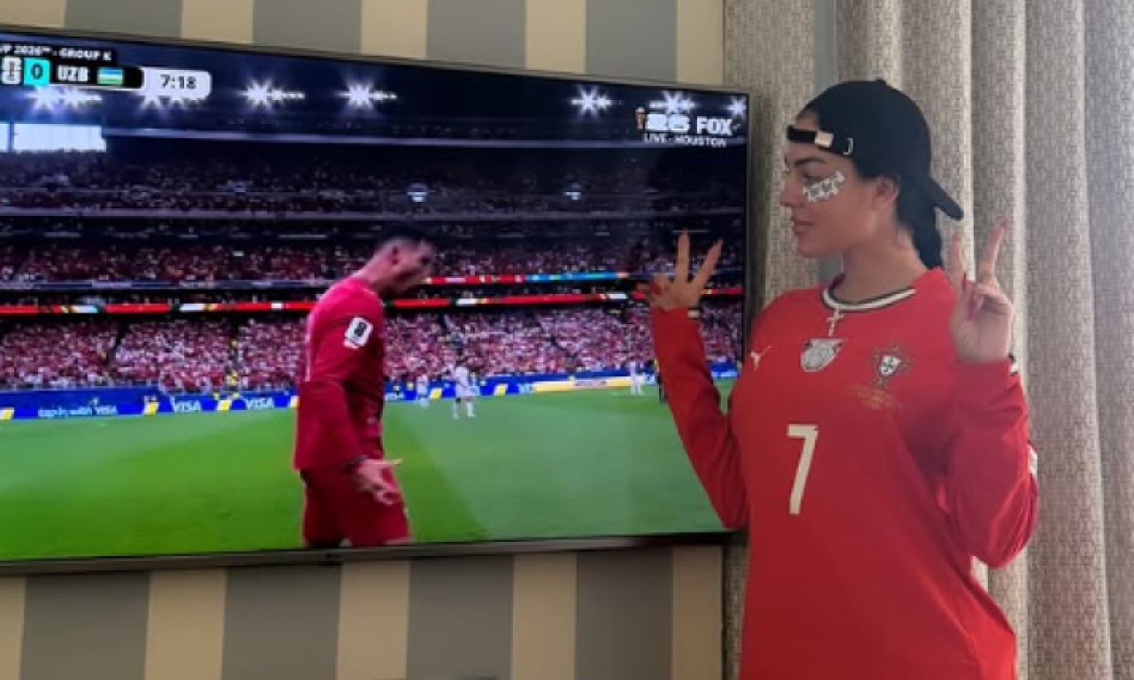 DOK JE RONALDO RAZBIJAO UZBEKISTAN, GEORGINA SE SKINULA! U donjem vešu slavila šou Portugalca (FOTO)