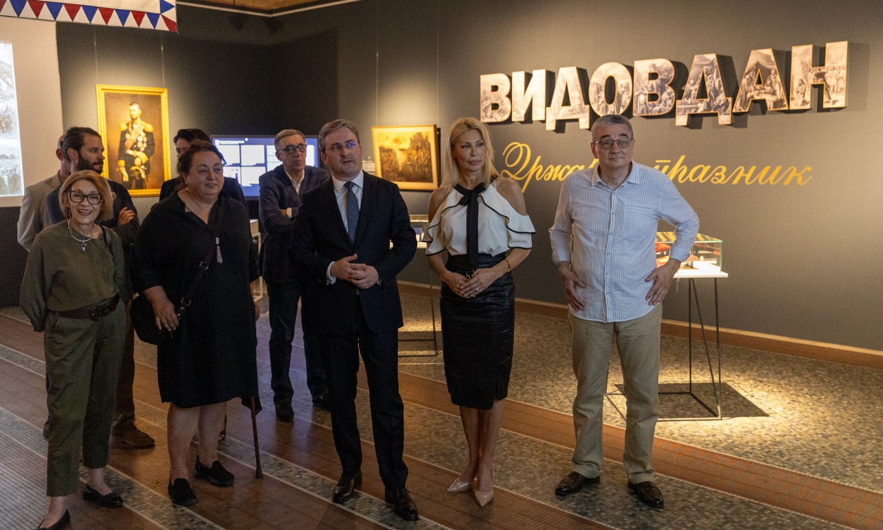 ISTORIJSKI ZNAČAJNA IZLOŽBA: Ministar Selaković otvorio izložbu "Vidovdan - državni praznik"