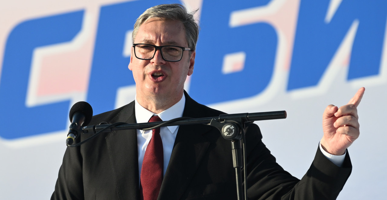"BEZ VAS NIŠTA NE BIH MOGAO DA URADIM" Vučić se oglasio nakon skupa: "14 godina verno služim svojoj zemlji, beskrajna hvala što ste verovali"