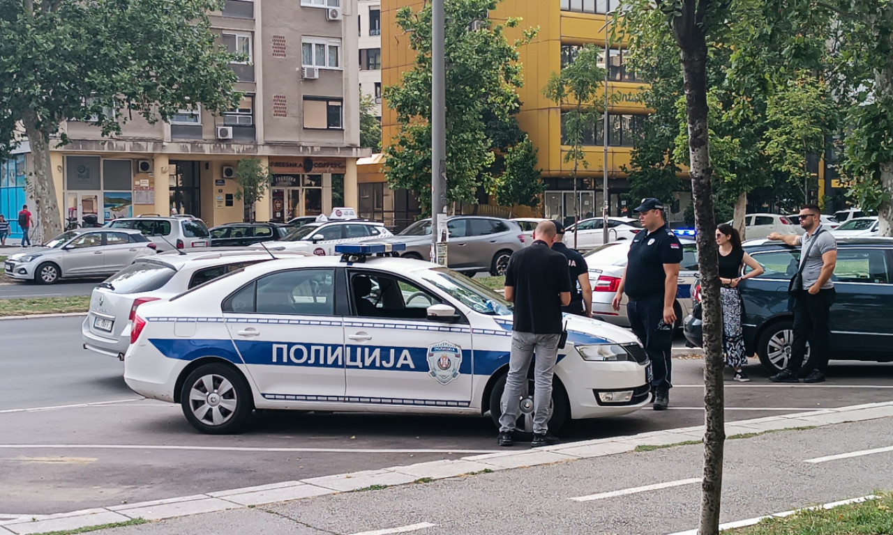 UŽAS U NOVOM SADU! Upucan mladić zatečen u lokvi krvi, policija i Hitna pomoć na terenu! (FOTO/VIDEO)