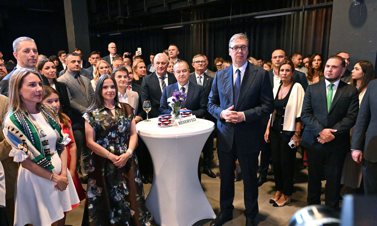 PRISUSTVOVALI VUČIĆ I BROJNI ZVANIČNICI: Ambasada SAD-a organizovala svečani prijem povodom 250 godina nezavisnosti (FOTO)