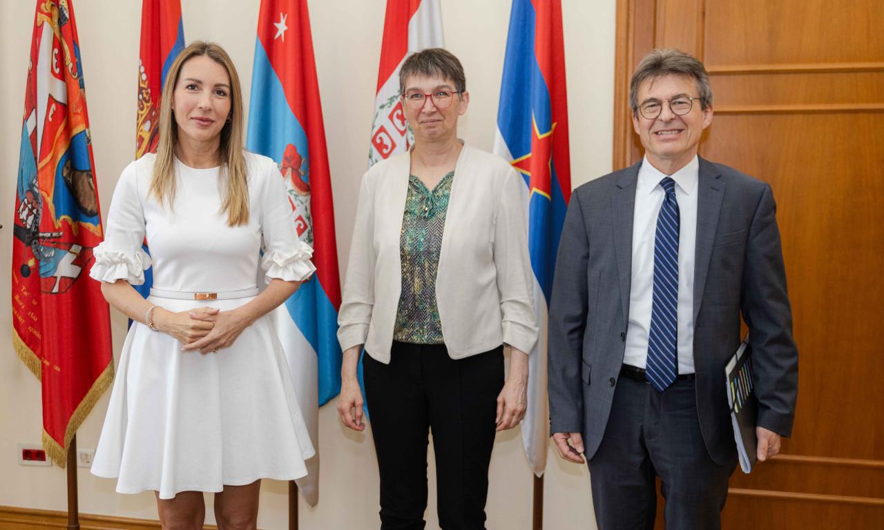 U FOKUSU VETROPARK "KOSTOLAC" Đedović Handanović sa ambasadorkom Nemačke i delegacijom Nemačke razvojne banke o projektima
